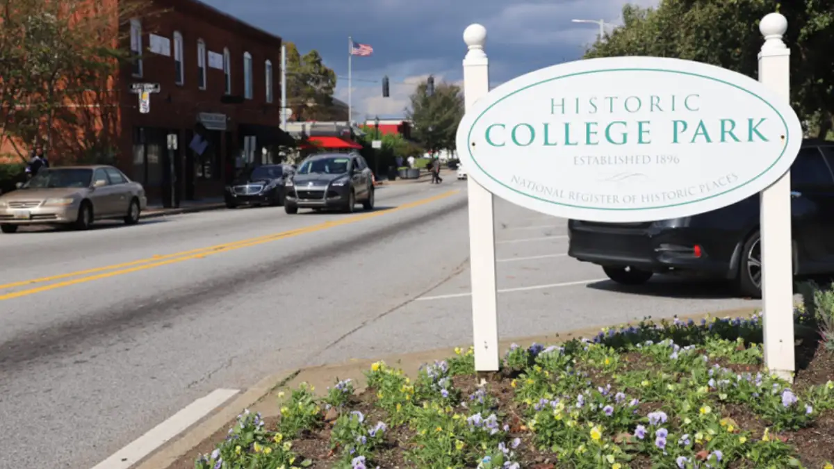 transportation from Atlanta Airport to College Park GA with sedans, SUVs, and limousines