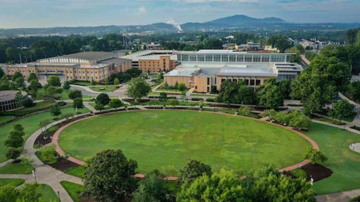 Transportation from Atlanta Airport to Kennesaw GA with sedans, SUVs, and limousines