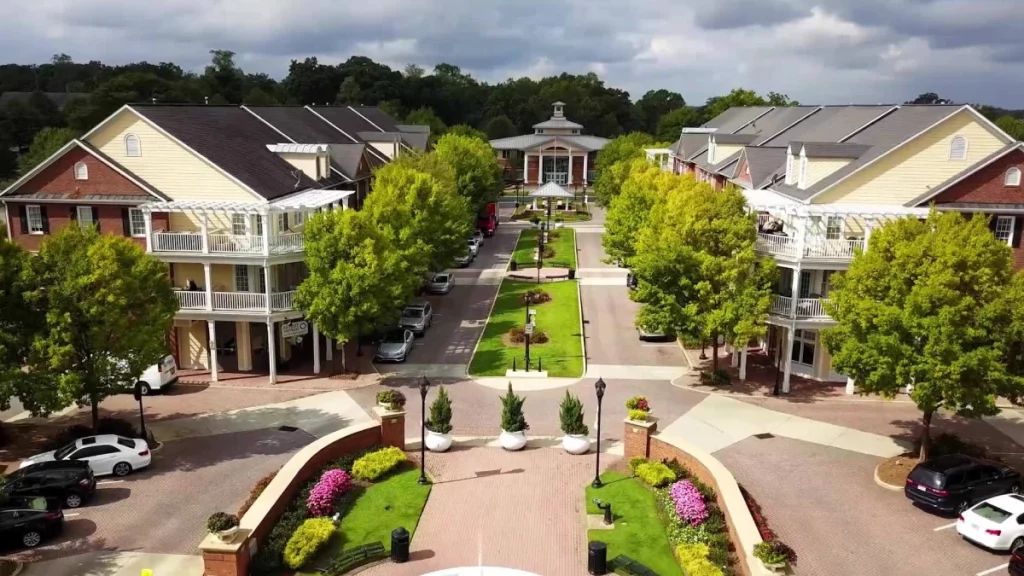 Luxury limo providing transportation from Smyrna GA to ATL Airport