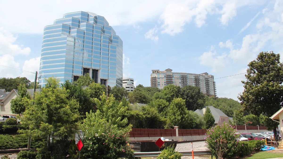 Professional Car Service from Atlanta Airport to Vinings GA – Reliable Luxury Transfers